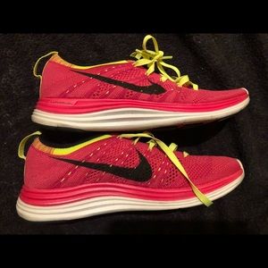 NIKE Flyknit ONE
